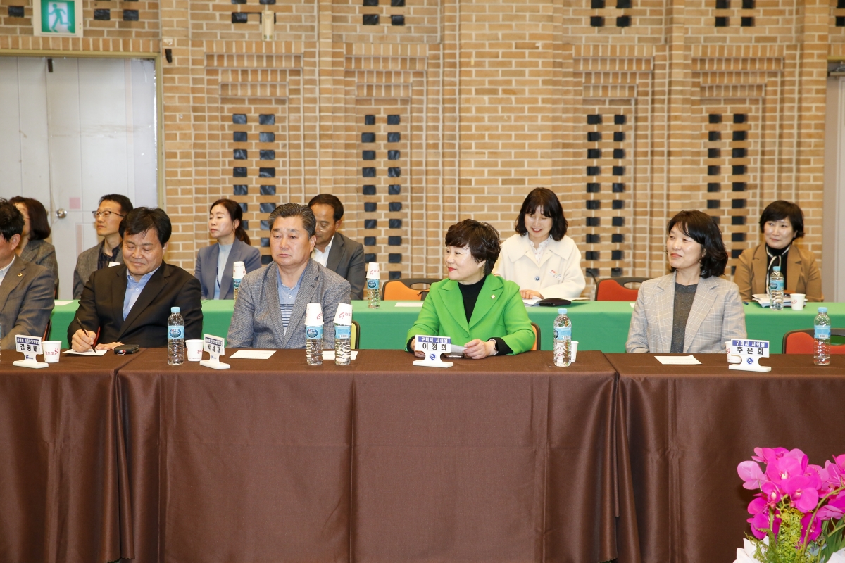 20230405-059[_P7U6592-1-주)보백씨엔에스와 경상북도·구미시간 투자양해각서 체결식.jpg