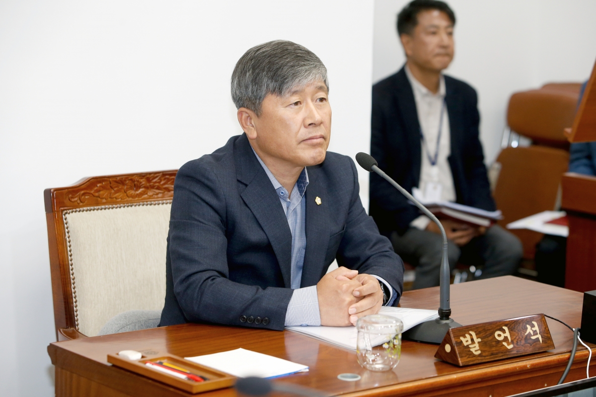 20230413-026[_P7U7736-제266회 임시회 기획행정위원회 조례안 심사활동.jpg