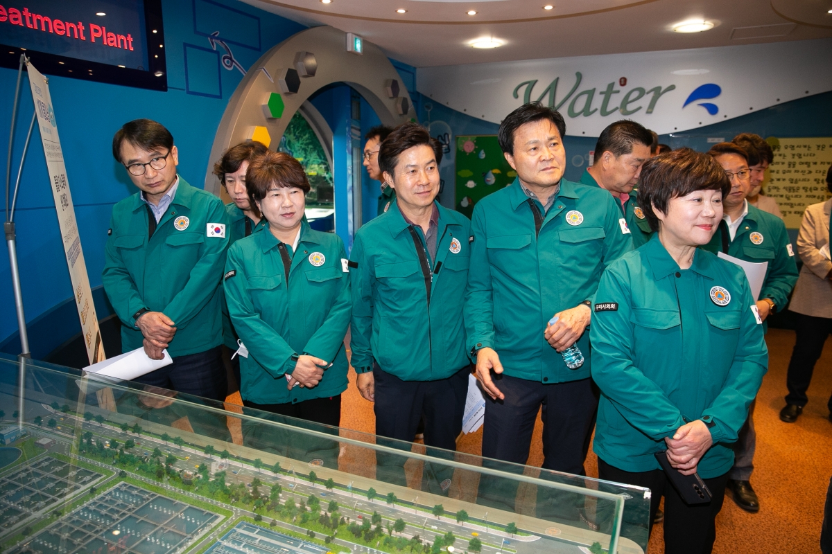 20230414-013[_P7U7956-제266회 임시회 산업건설위원회 구미하수처리장 현장방문.JPG