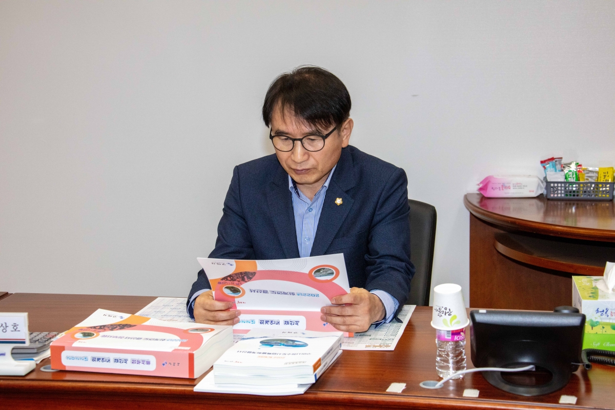 20230419-043[IMG_4525-2022회계연도 결산검사위원 활동 및 격려.JPG