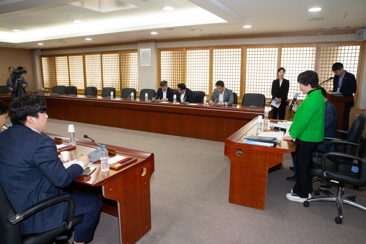 20230419-075[_P7U8772-구미시의회 의원연구단체 탄소중립연구회 발대식.JPG