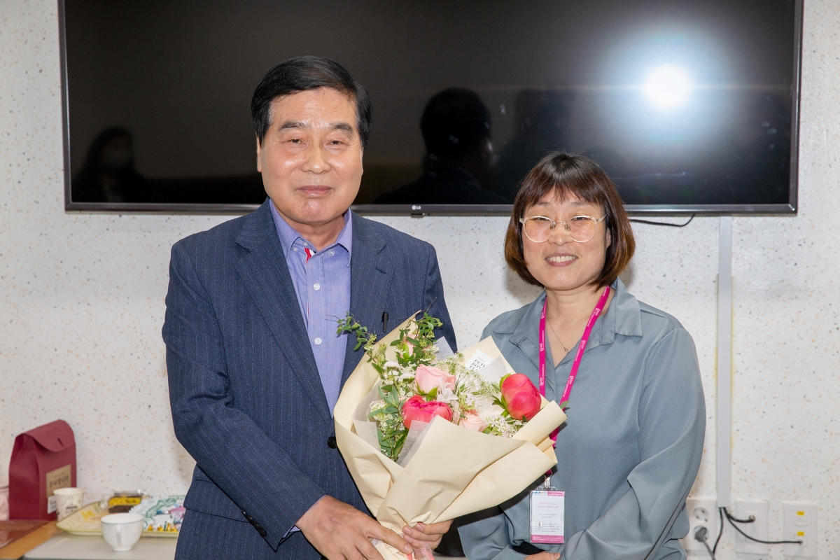 20230425-001[_P7U9111-제43회 장애인의 날 무료배식 봉사.jpg