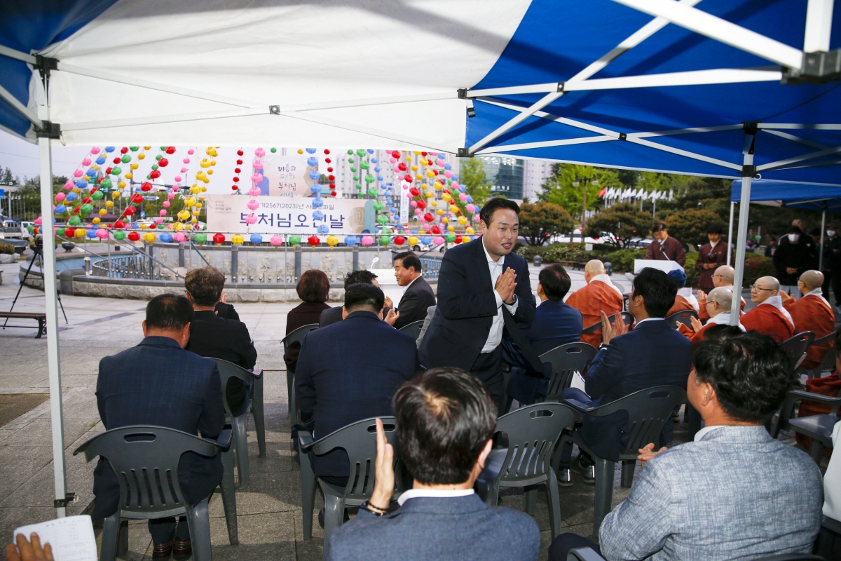 20230429-058[_P7U9791-1-불기 2567년 부처님 오신날 봉축탑 점등식.jpg