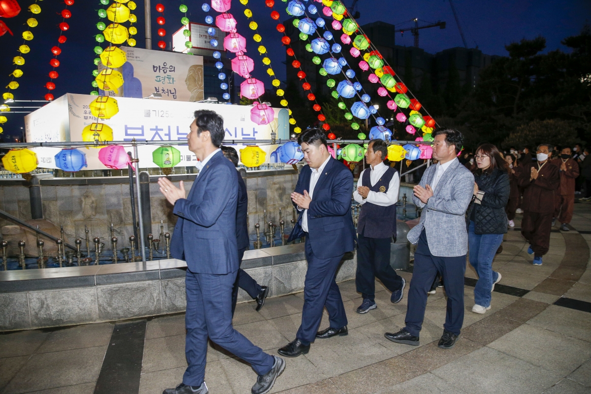 20230429-074[_P7U9829-1-불기 2567년 부처님 오신날 봉축탑 점등식.jpg