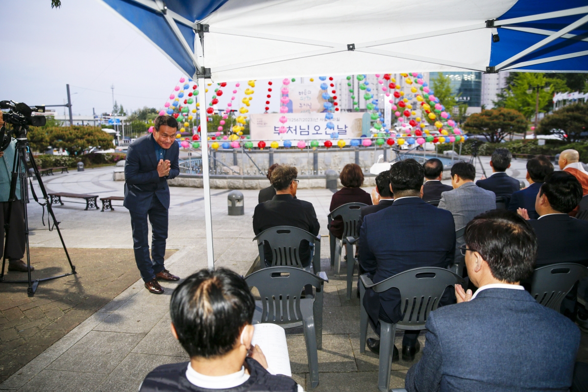 20230429-055[_P7U9786-1-불기 2567년 부처님 오신날 봉축탑 점등식.jpg