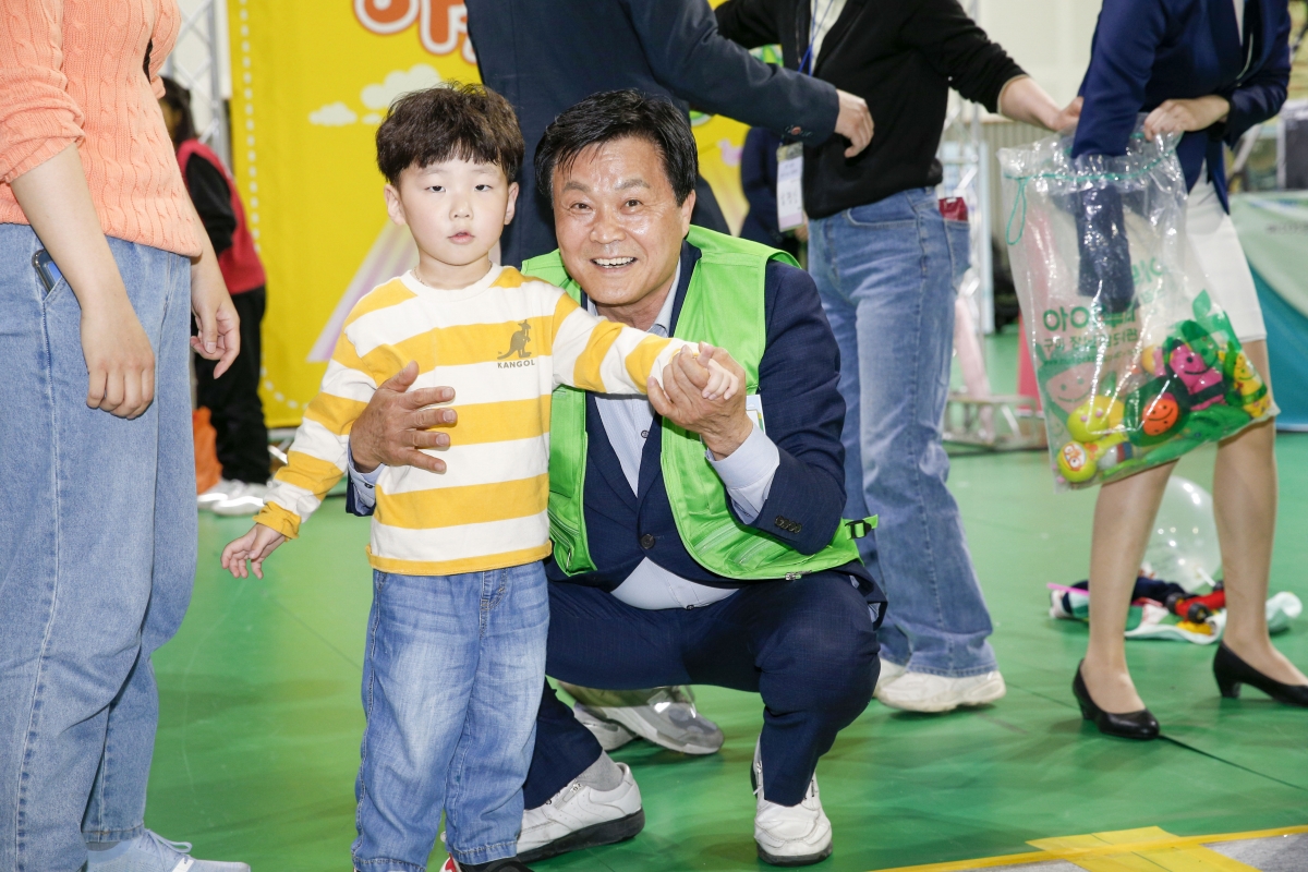 20230505-080[_P7U0364-제101회 어린이날 기념행사.jpg