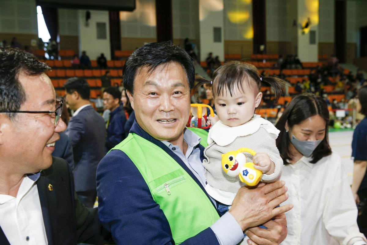 20230505-096[_P7U0412-제101회 어린이날 기념행사.jpg