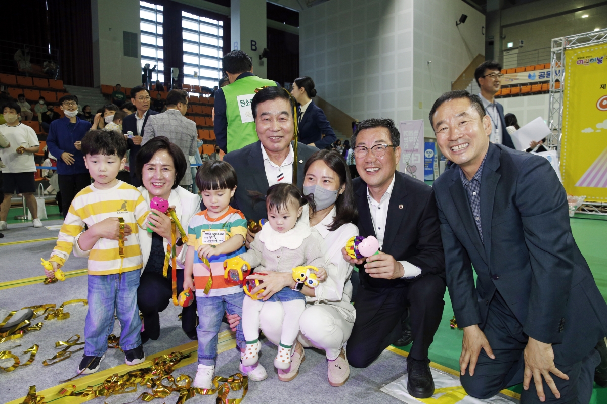20230505-094[_P7U0408-제101회 어린이날 기념행사.jpg