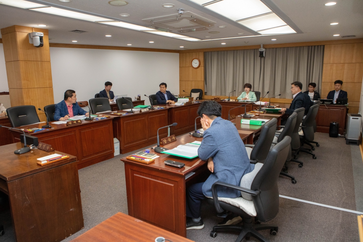 20230509-052[IMG_4872-의원연구단체 농, 축산 환경개선 연구회 정책간담회.JPG