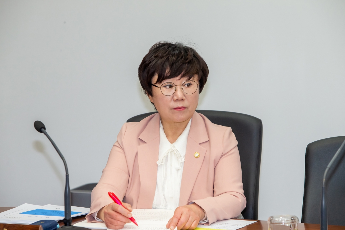 20230510-031[_P7U1076-제267회 임시회 산업건설위원회 조례안 심사활동.JPG