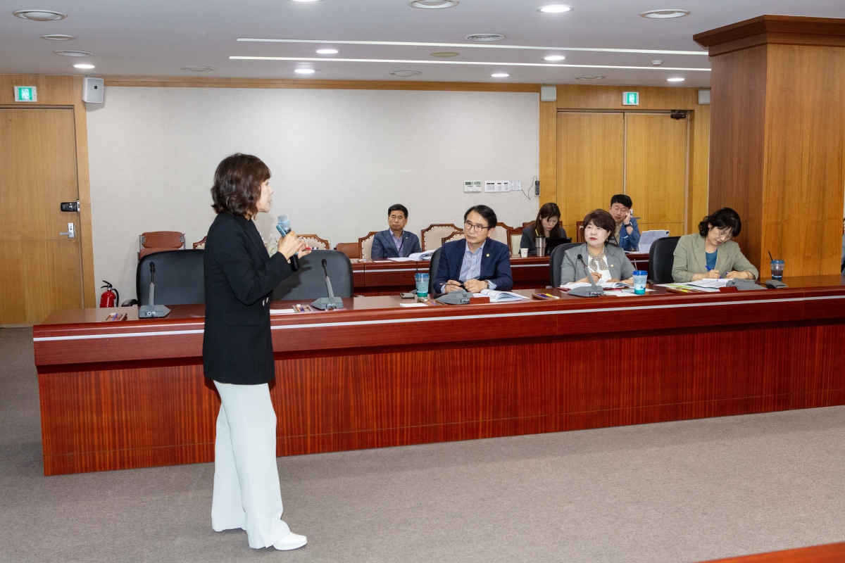 20230515-051[IMG_5190-의원연구단체 자치법규연구회 강연회.JPG