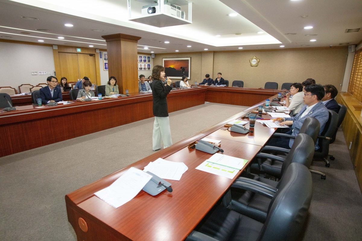 20230515-054[IMG_5198-의원연구단체 자치법규연구회 강연회.JPG