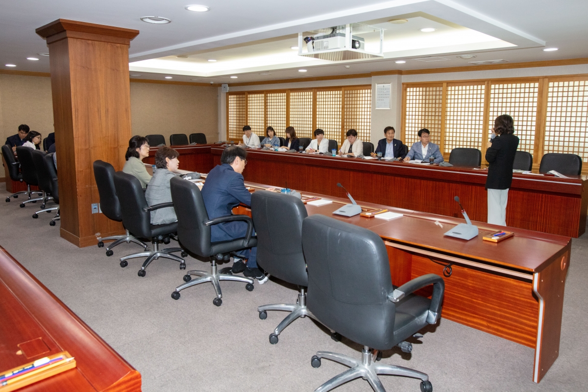 20230515-053[IMG_5196-의원연구단체 자치법규연구회 강연회.JPG