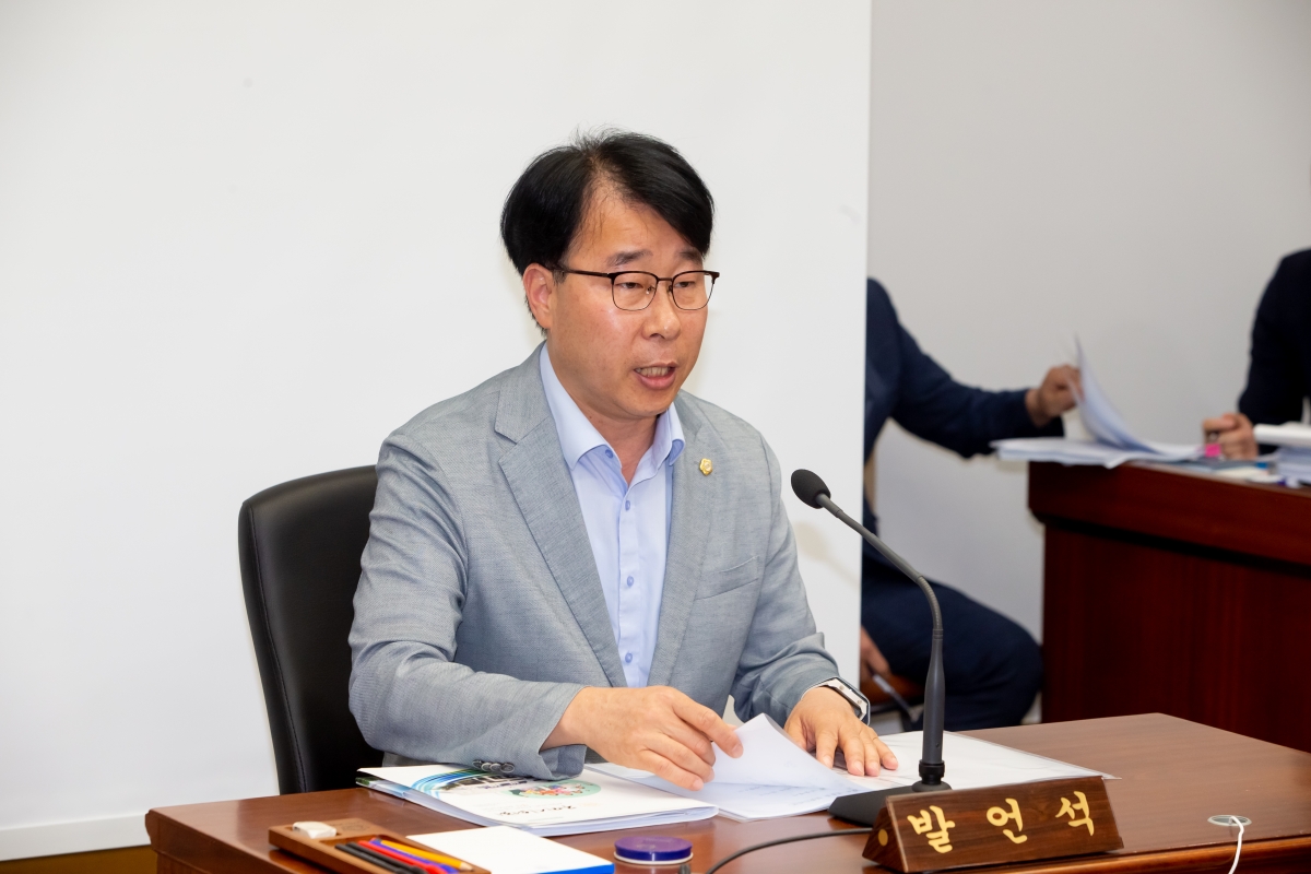 20230605-008[_P7U4111-제268회 정례회 의회운영위원회 조례안 심사활동.JPG