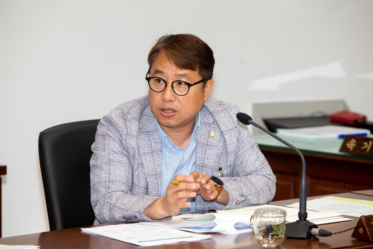 20230605-051[_P7U4245-제268회 정례회 산업건설위원회 조례안 심사활동.JPG