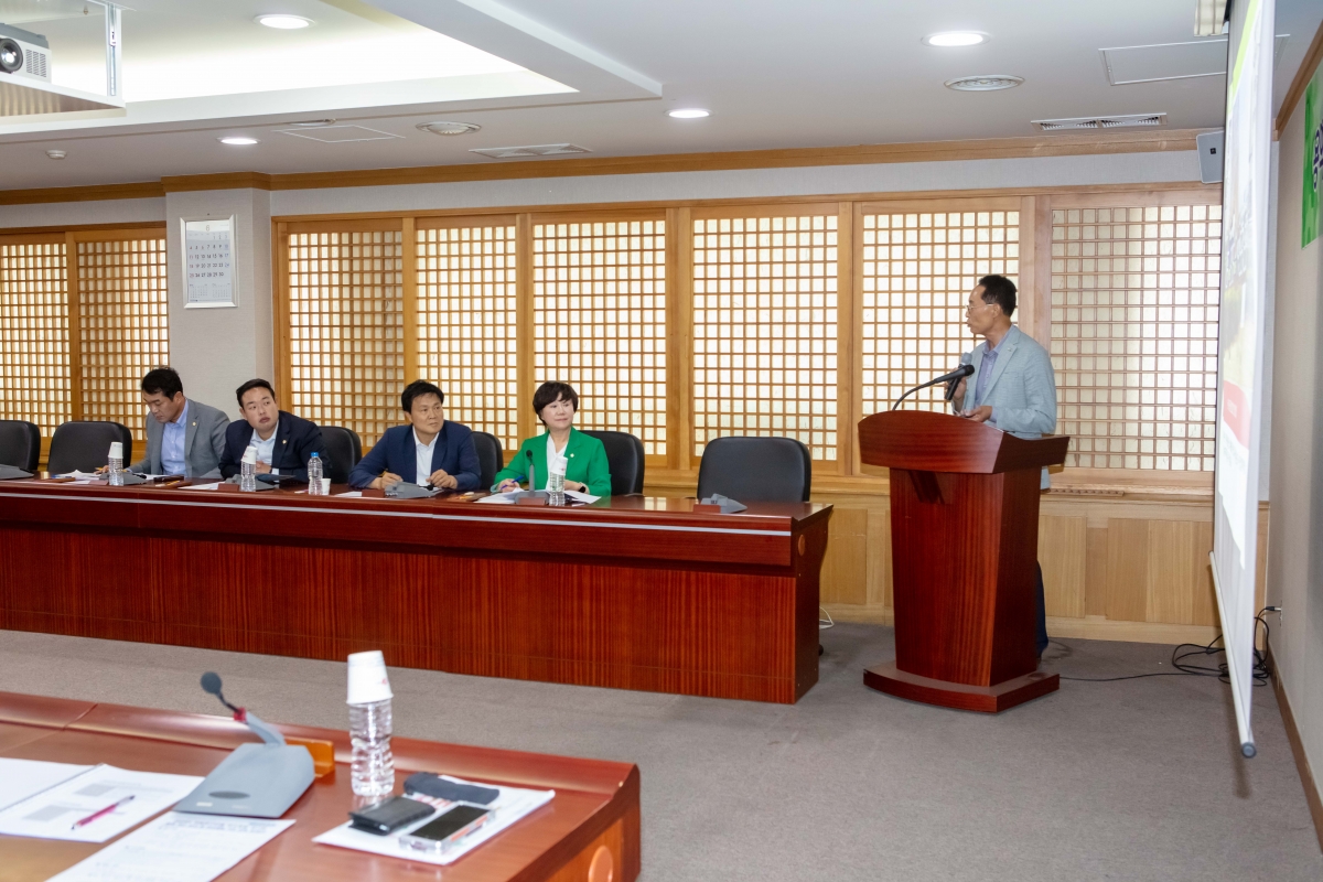 20230605-066[IMG_5254-의원연구단체 탄소중립 연구회 용역 착수 보고 및 기초 교육.JPG