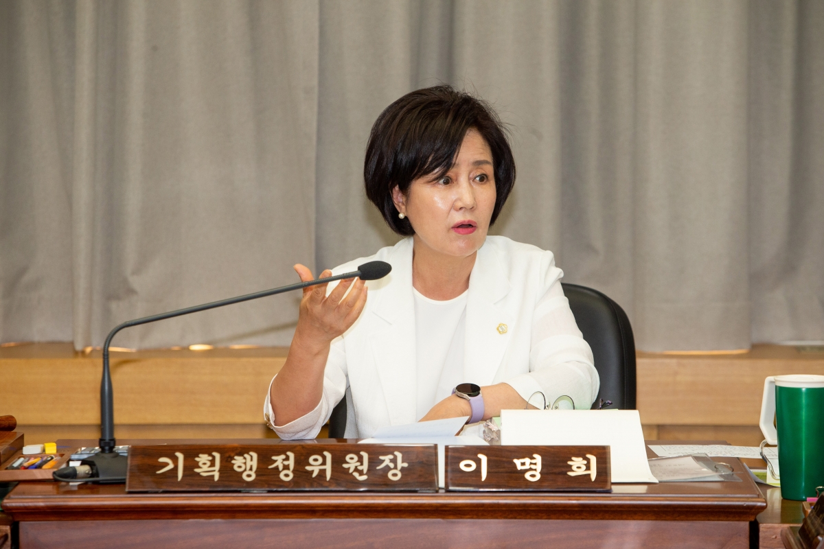 20230607-029[_P7U4576-제268회 정례회 기획행정위원회 소관 2023년도 행정사무감사 활동.JPG