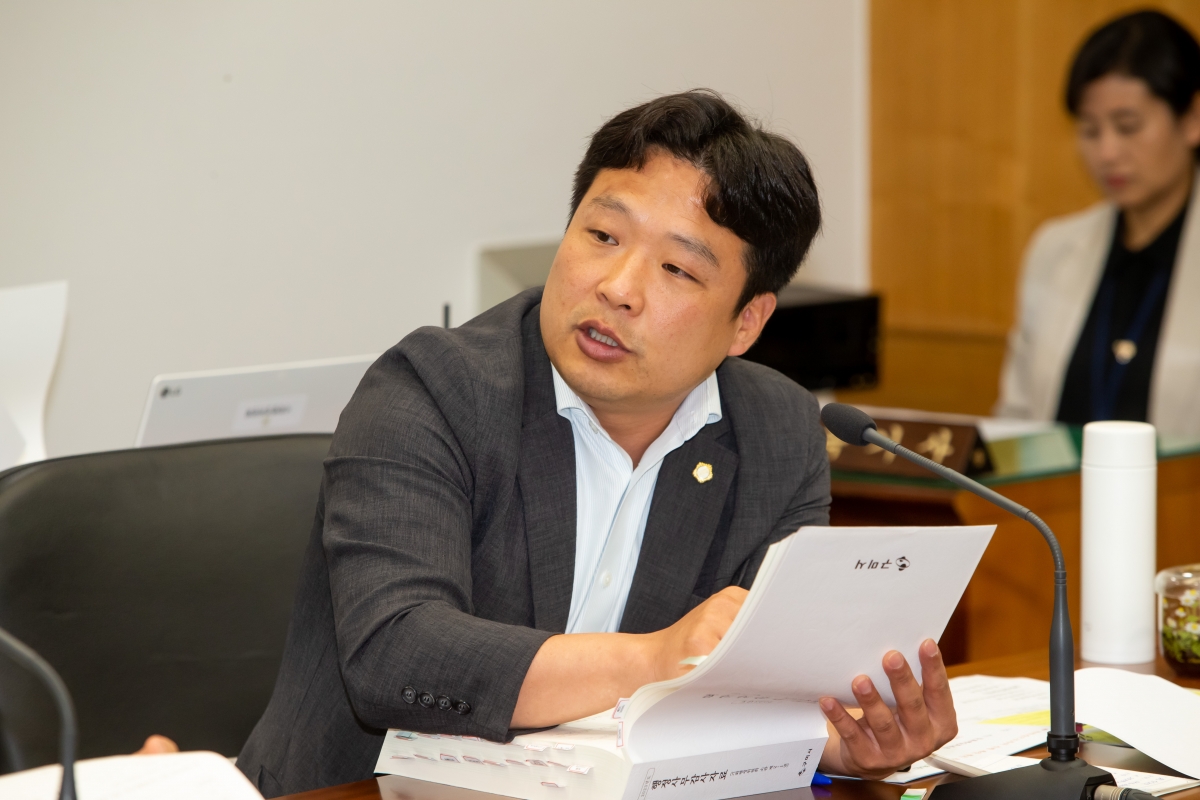 20230607-044[_P7U4685-제268회 정례회 기획행정위원회 소관 2023년도 행정사무감사 활동.JPG