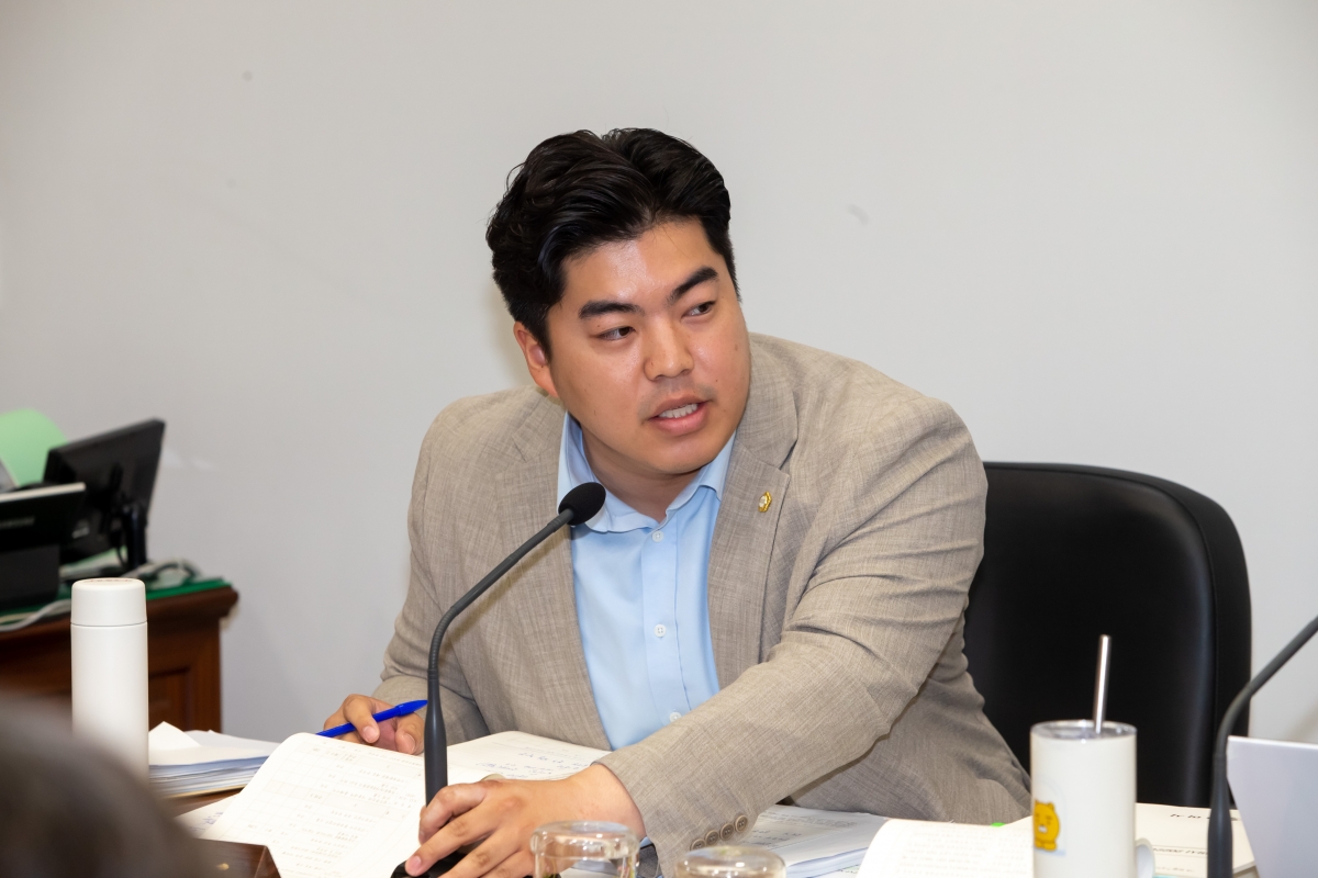 20230607-040[_P7U4660-제268회 정례회 기획행정위원회 소관 2023년도 행정사무감사 활동.JPG