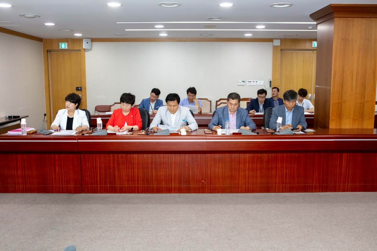 20230619-031[IMG_5466-의원연구단체 농축산 환경개선연구회 용역 착수보고회.JPG