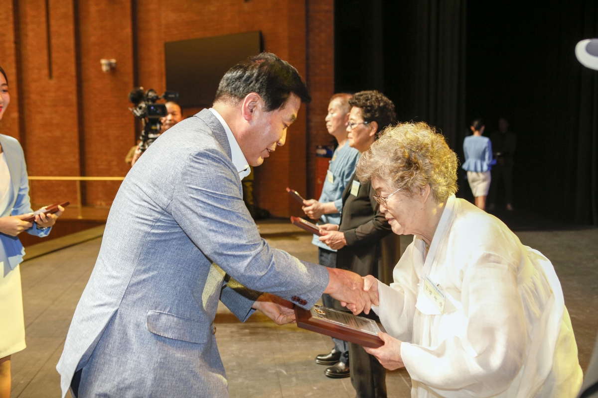 20230625-032[_P7U6994-1-6.25전쟁 제73주년 호국보훈 기념행사.jpg