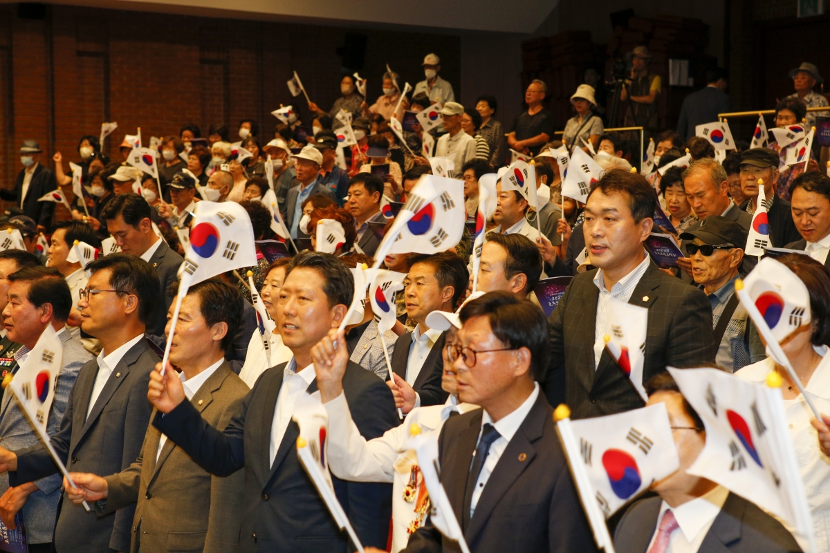 20230625-054[_P7U7059-1-6.25전쟁 제73주년 호국보훈 기념행사.jpg