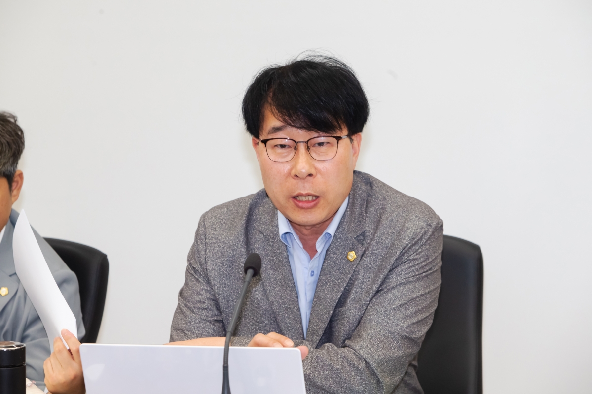 20230711-014[_P7U8346-제269회 임시회 예산결산특별위원회 2023년도 제1회 추경예산안 심사활동.JPG