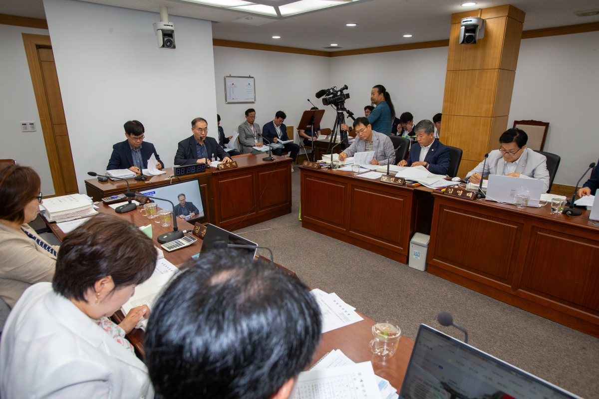 20230711-008[_P7U8339-제269회 임시회 예산결산특별위원회 2023년도 제1회 추경예산안 심사활동.JPG