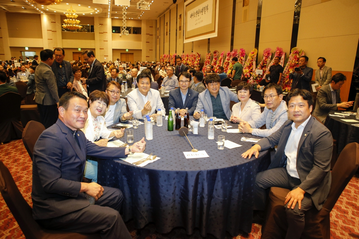 20230711-038[_P7U8458-1-제11대 구미시새마을회 하준호 회장 취임식.jpg