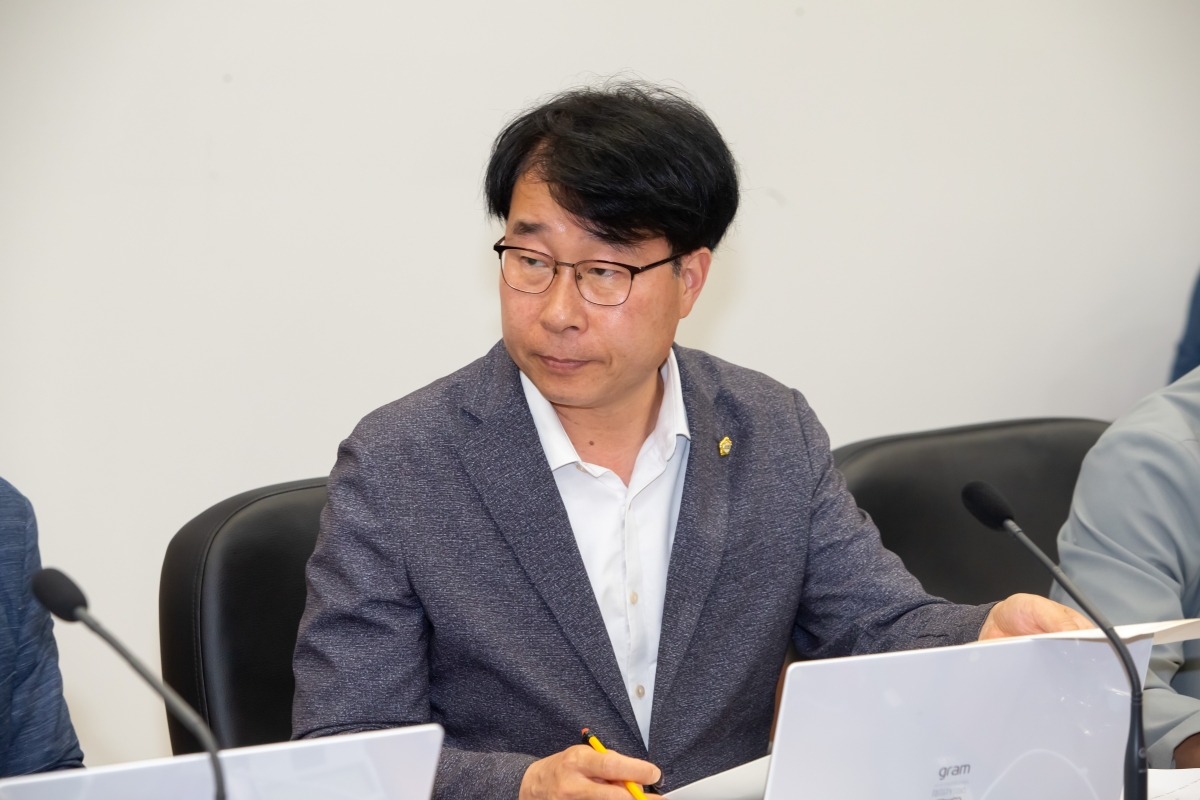 20230706-031[_P7U8011-제269회 임시회 기획행정위원회 조례안 심사활동.JPG