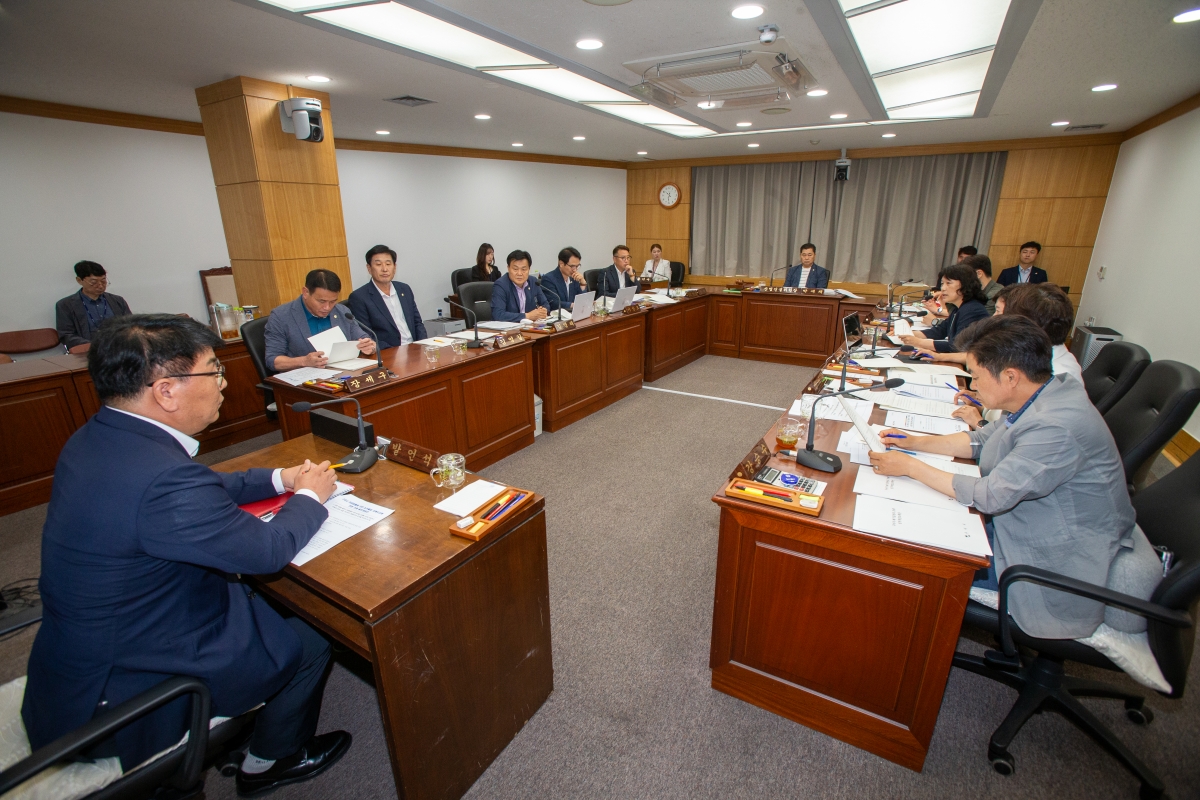 20230706-036[_P7U7964-제269회 임시회 산업건설위원회 조례안 심사활동.JPG