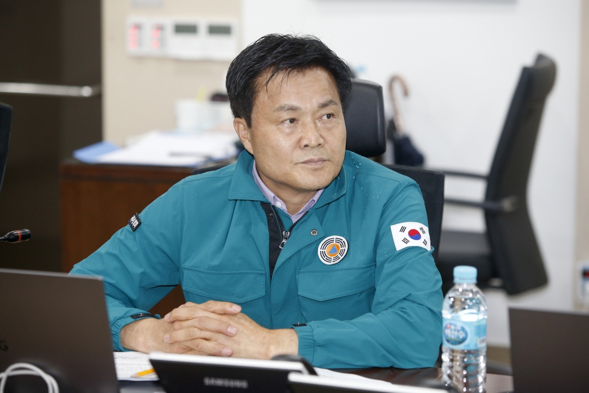 20230809-021[_P7U9872-1-제6호 태풍 카눈 구미시 재난안전대책본부 방문 격려.jpg