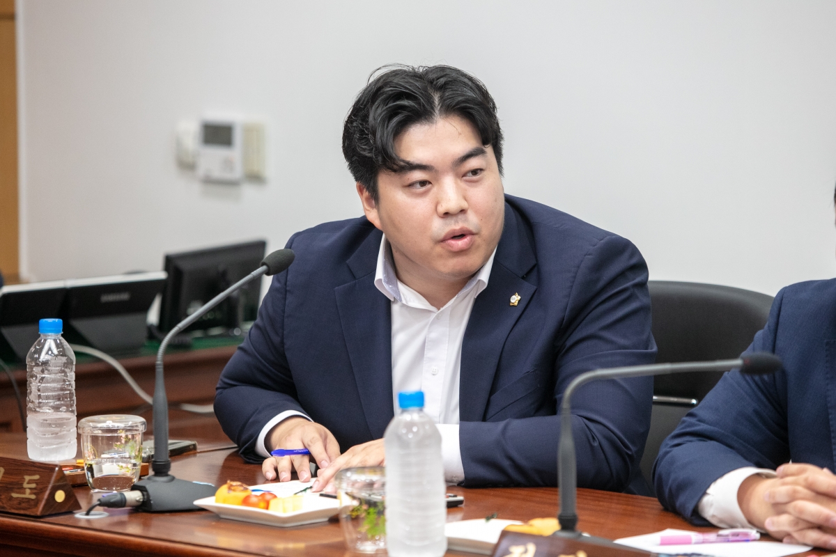 20230816-010[IMG_5946-신공항이전지원특별위원회 김정호 한국항공우주산업 고문 초청 간담회.JPG