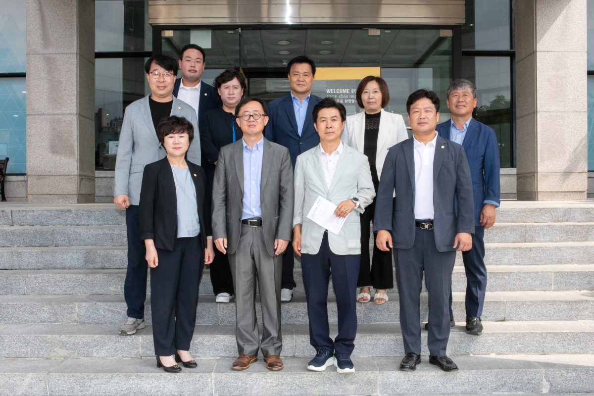 20230816-028[IMG_5991-신공항이전지원특별위원회 김정호 한국항공우주산업 고문 초청 간담회.JPG