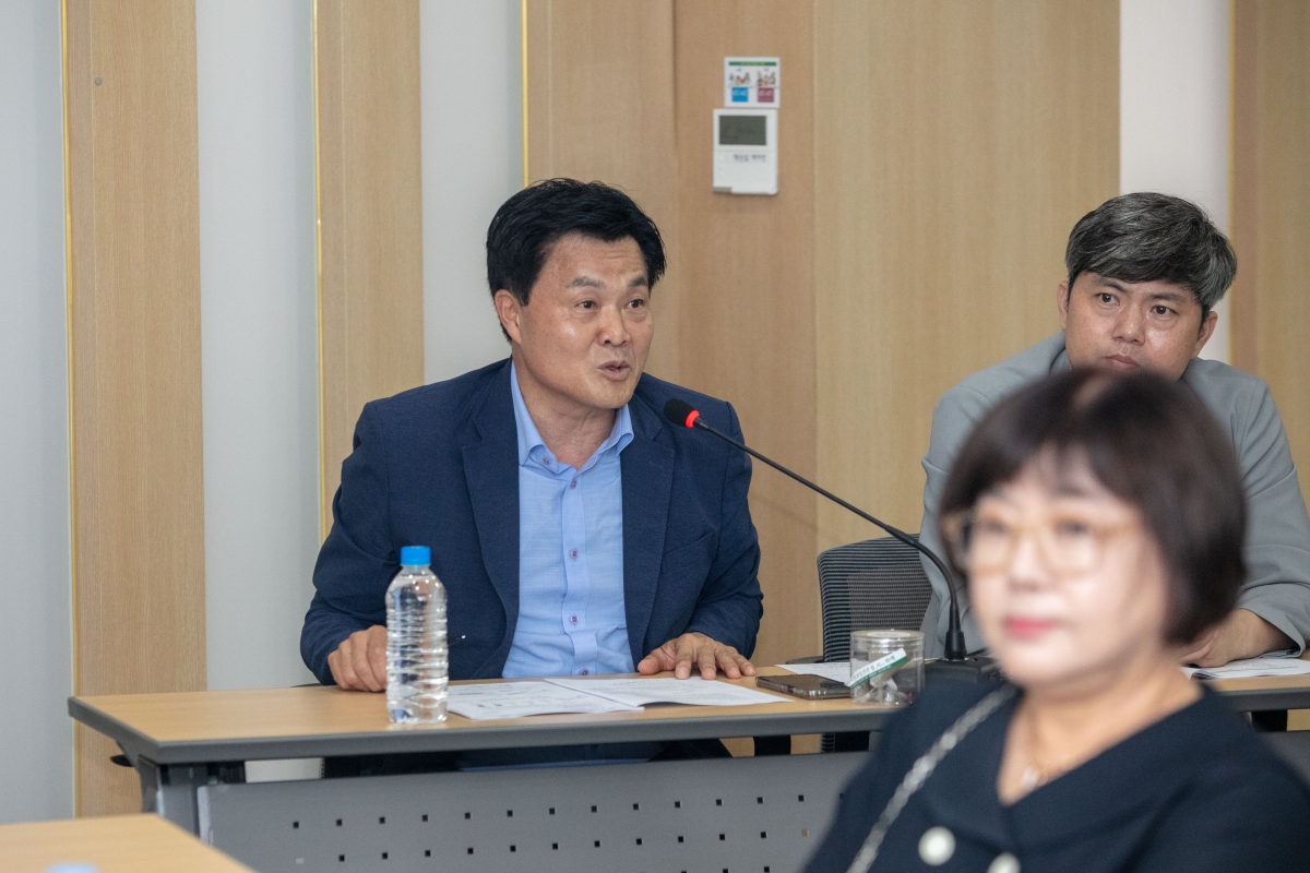 20230817-015[IMG_6130-의원연구단체 탄소중립 연구회 용역 중간보고 및  2차 교육.JPG