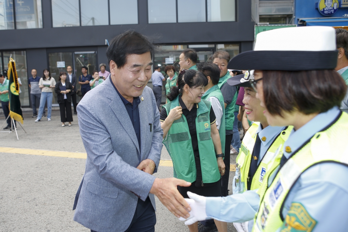 20230815-002[_P7U0297-1-제78주년 광복절 기념 태극기달기 캠페인.jpg