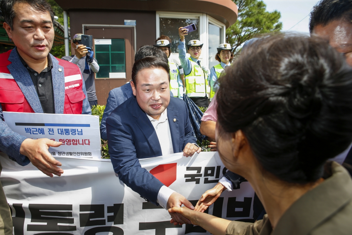 20230815-032[_P7U0410-1-박근혜 전 대통령께서 박정희 대통령 생가 및 역사자료관 방문.jpg