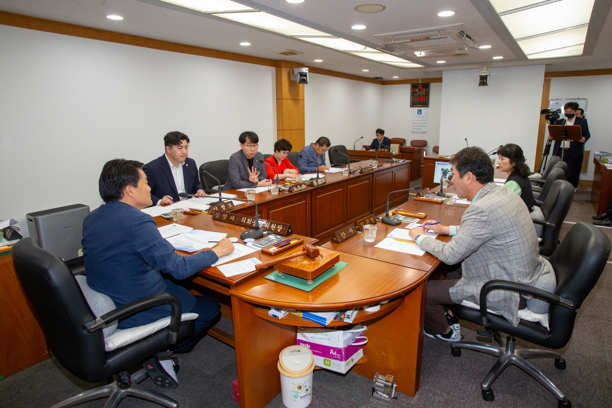 20230831-004[_P7U1267-폐회중 의회운영위원회 활동.JPG