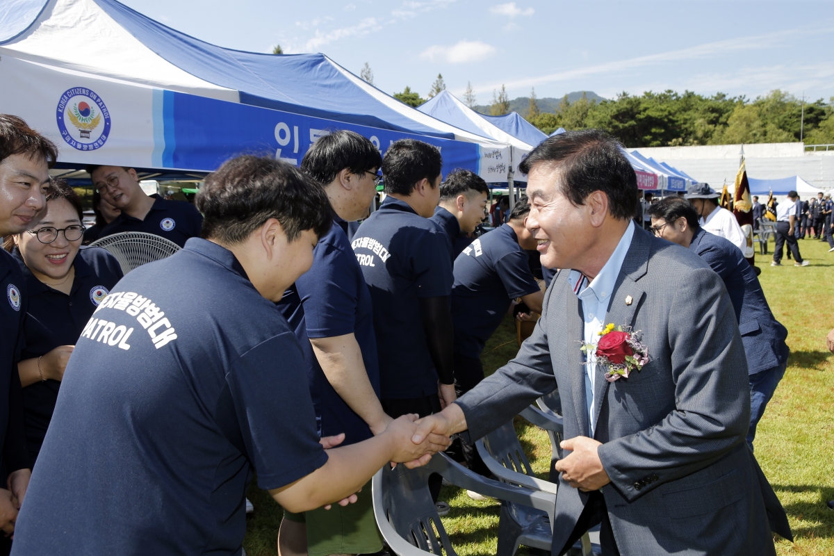 20230910-052[_P7U0163 복사-구미자율방범연합대 제28회 새희망 구미, 안전한 구미 만들기 결의대회.jpg
