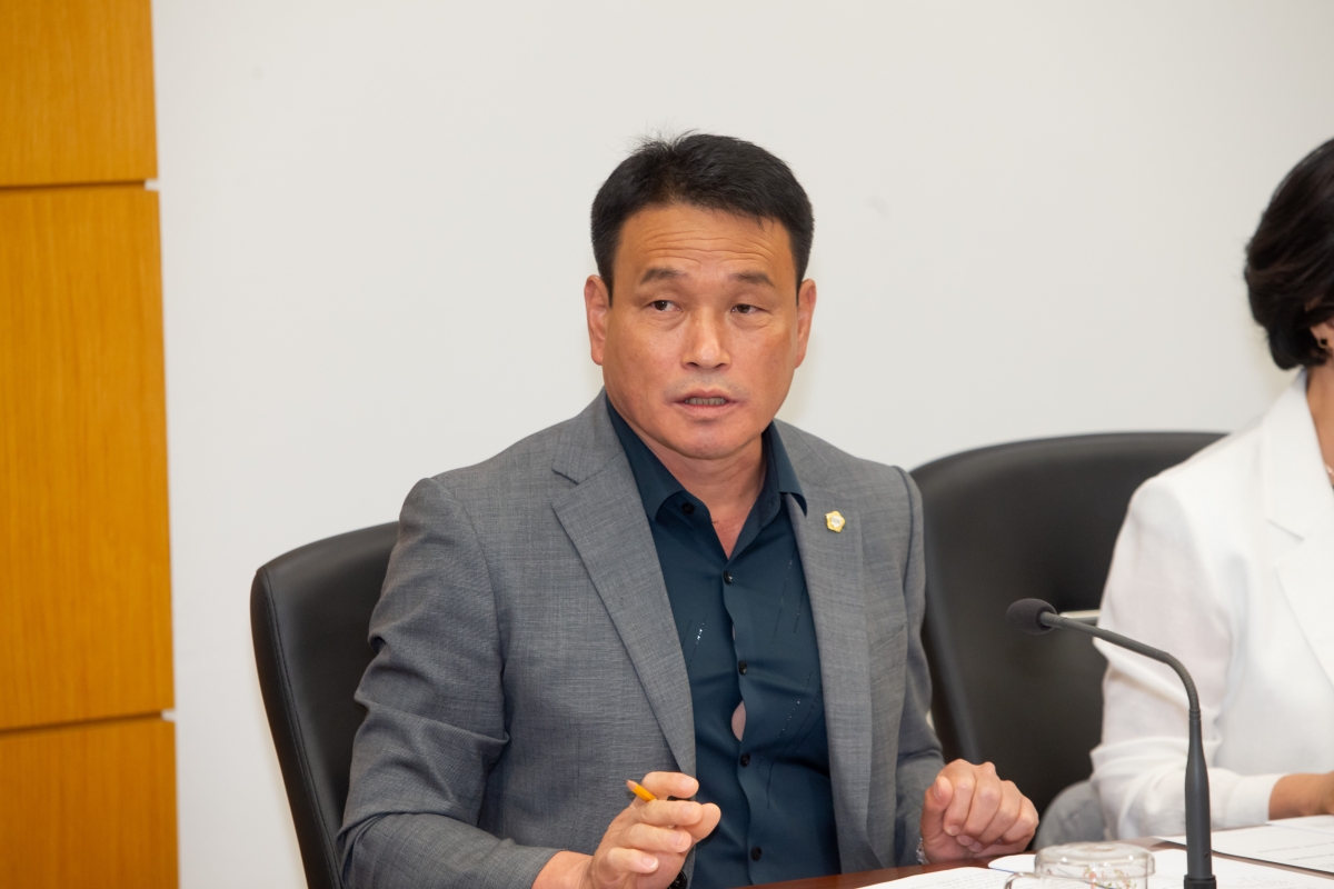 20230907-007[_P7U9657-제270회 임시회 의회운영위원회 조례안 심사 활동.JPG