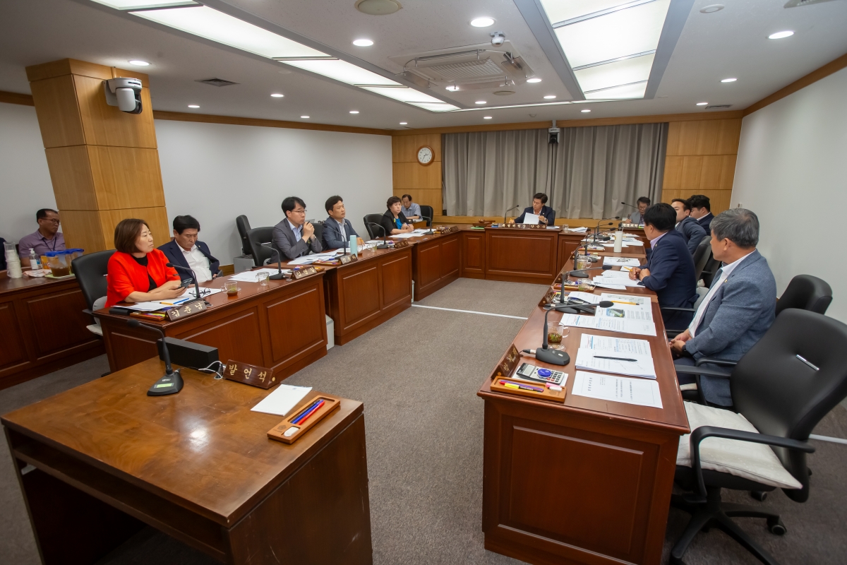 20230912-006[_P7U0458-제270회 임시회 제5차 신공항이전지원특별위원회 활동.JPG