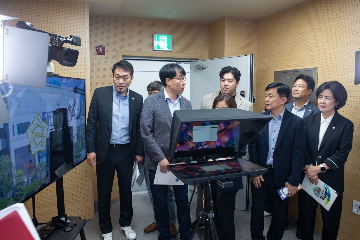 20230913-021[_P7U0573-제270회 임시회 기획행정위원회 구미영상미디어센터 현장방문.JPG