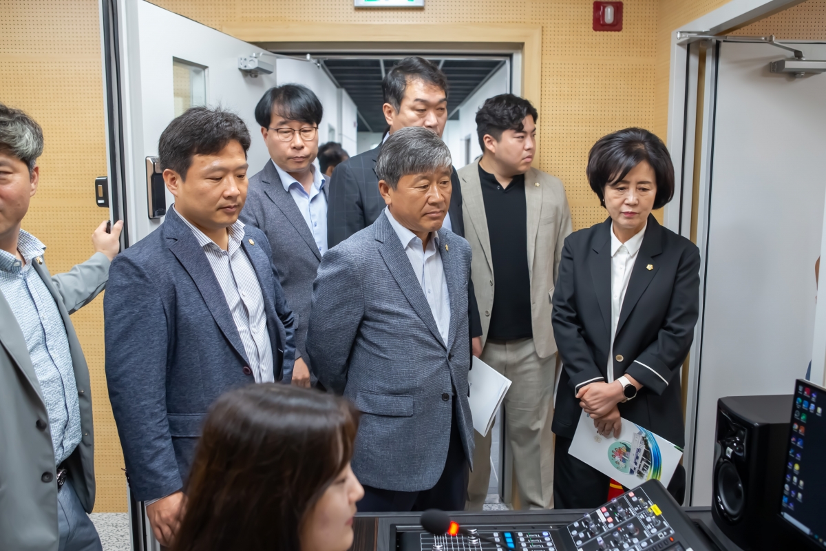 20230913-026[_P7U0585-제270회 임시회 기획행정위원회 구미영상미디어센터 현장방문.JPG