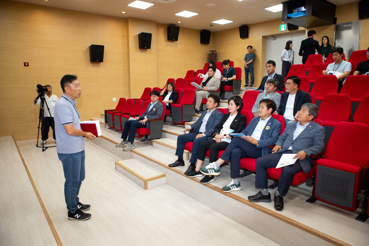 20230913-009[_P7U0540-제270회 임시회 기획행정위원회 구미영상미디어센터 현장방문.JPG