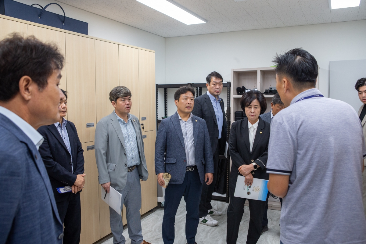 20230913-011[_P7U0548-제270회 임시회 기획행정위원회 구미영상미디어센터 현장방문.JPG