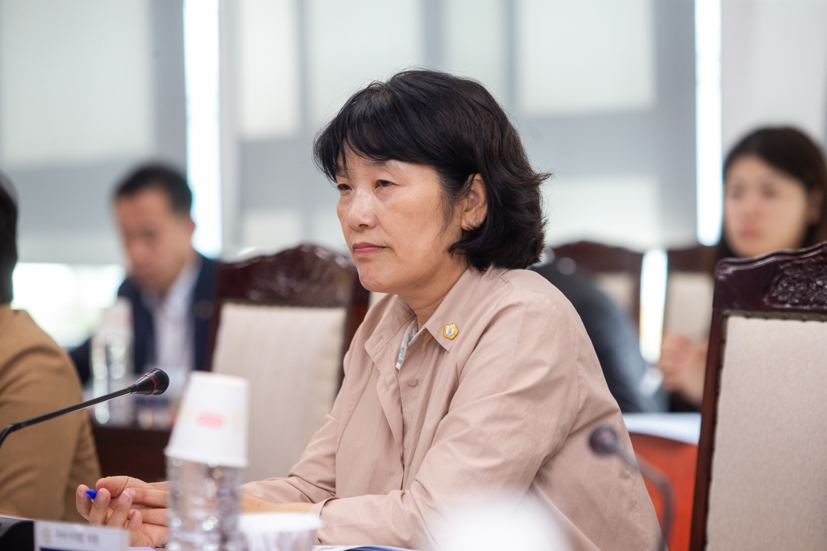 20231011-032[_P7U3287-의원연구단체 자치법규 연구회 문경시의회 방문.JPG