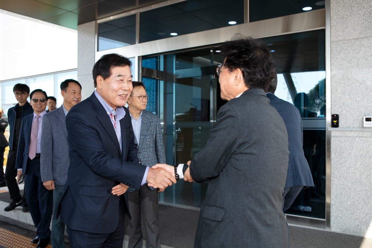 20231011-074[IMG_6828-주)톱텍-구미시 투자양해각서 체결식.jpg