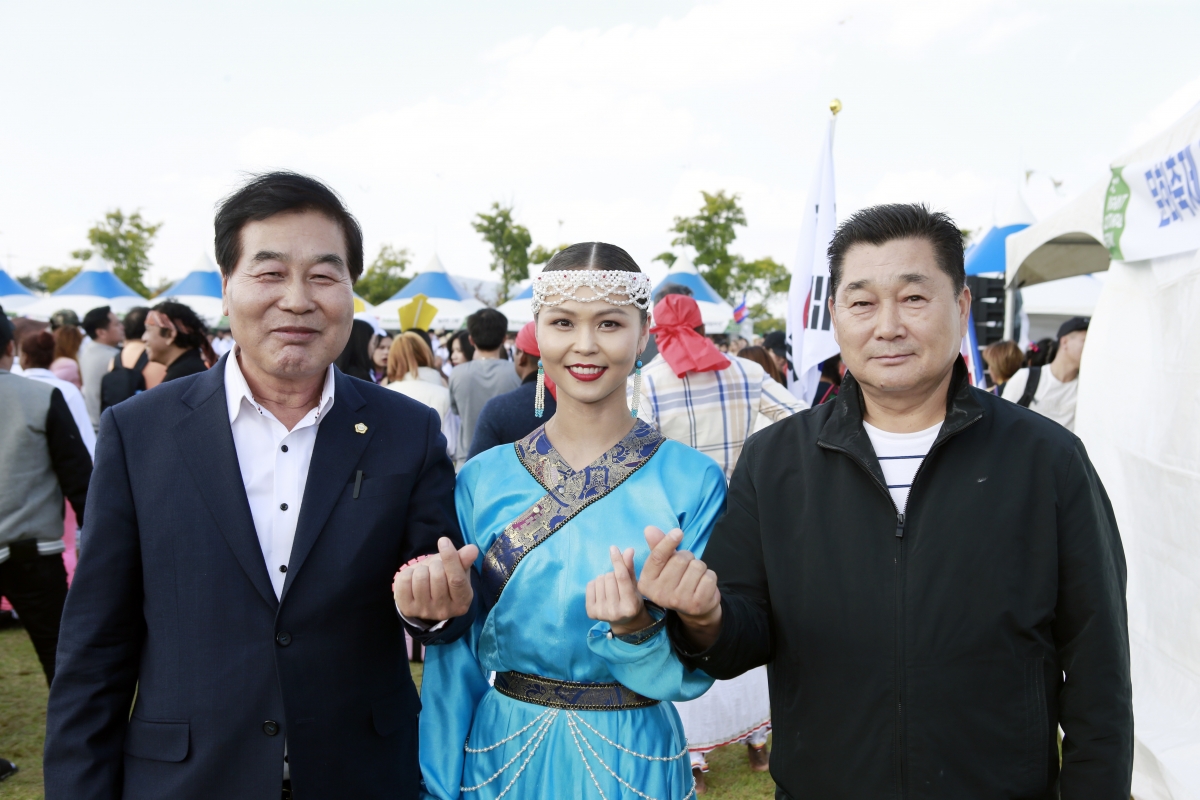 20231015-061[_P7U4238 복사-제18회 외국인근로자 문화축제.jpg