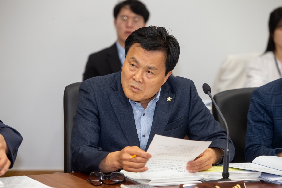 20231017-063[_P7U4439-제271회 임시회 산업건설위원회 조례안 심사활동.JPG