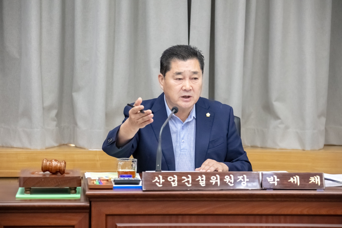 20231017-056[IMG_7078-제271회 임시회 산업건설위원회 조례안 심사활동.JPG